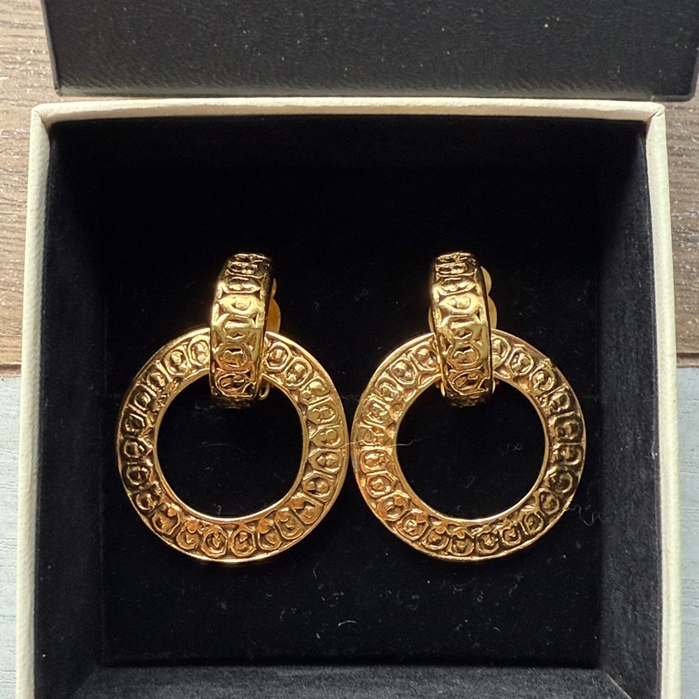 Authentic CHANEL Gold Door Knocker Clip On, 2 way Earrings